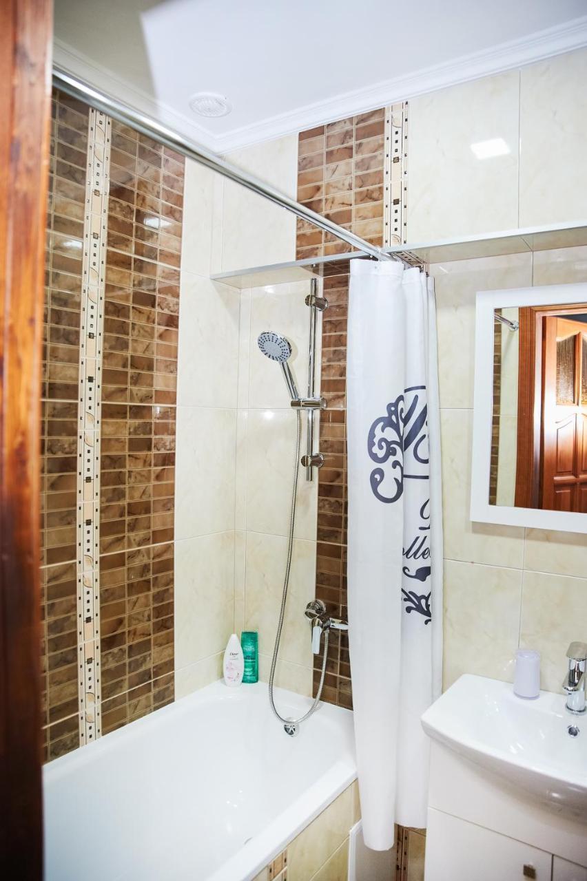 Cozy Apartment, 5Mins To Opera Львів Екстер'єр фото